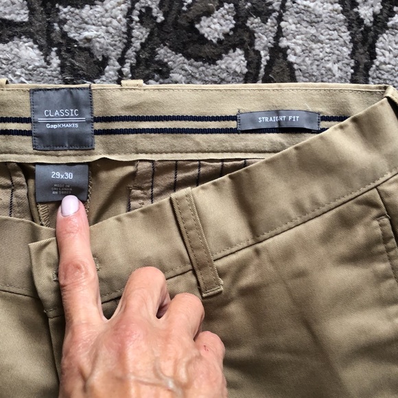 Gap classic fit khakis - Picture 2 of 5